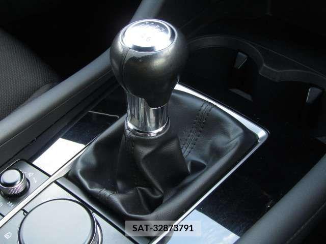 Mazda MAZDA3 2019-07 209588-8