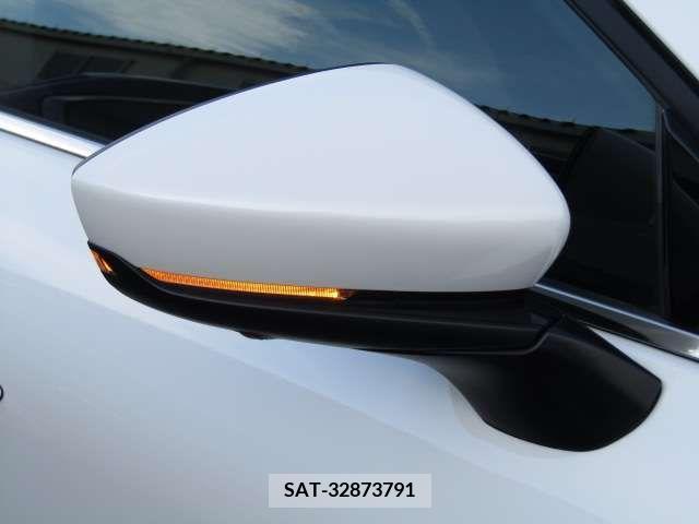 Mazda MAZDA3 2019-07 209588-18