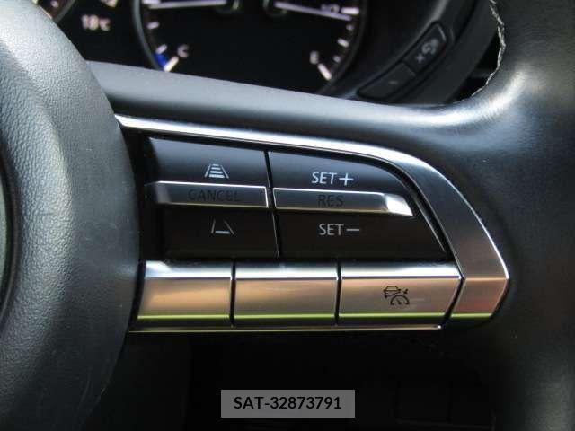Mazda MAZDA3 2019-07 209588-11