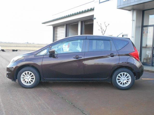Nissan NOTE 2015-02 322-5