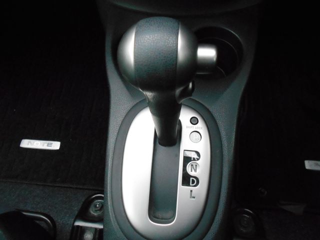 Nissan NOTE 2015-02 322-13