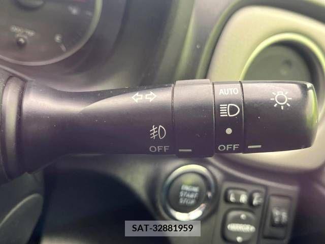 Toyota VITZ 2012-03 257273-7