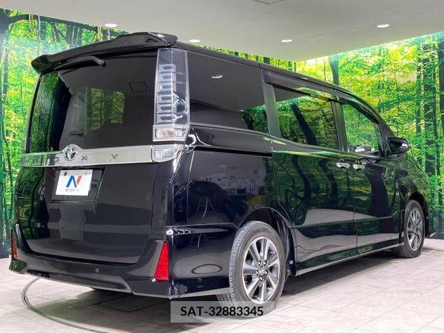 Toyota VOXY 2019-02 321599-18