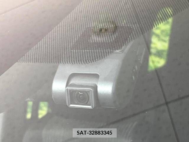 Toyota VOXY 2019-02 321599-7