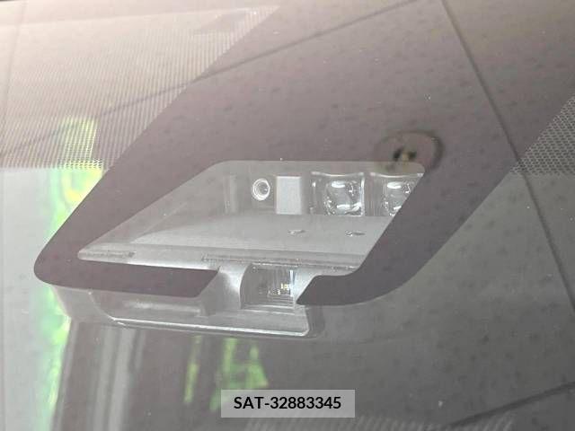 Toyota VOXY 2019-02 321599-6
