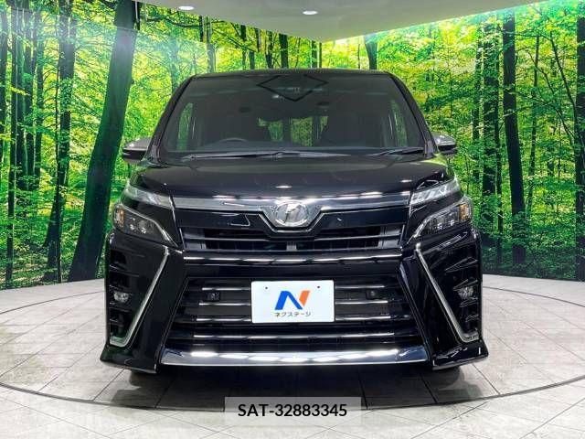 Toyota VOXY 2019-02 321599-15