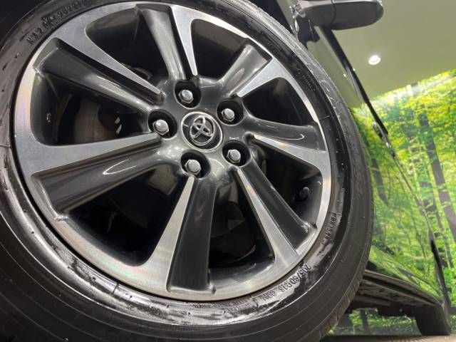 Toyota VOXY 2018-07 188380-18