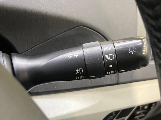 Toyota PRIUS 2012-05 15392-4