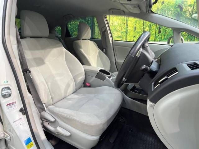 Toyota PRIUS 2012-05 15392-8