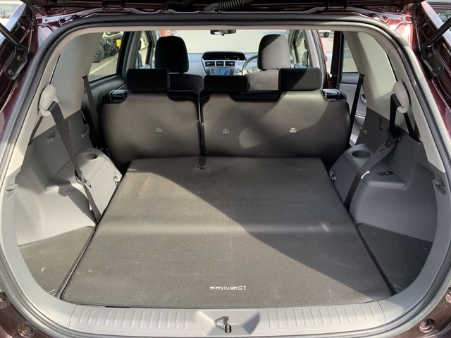 Toyota PRIUS ALPHA 2014-02 191456-19