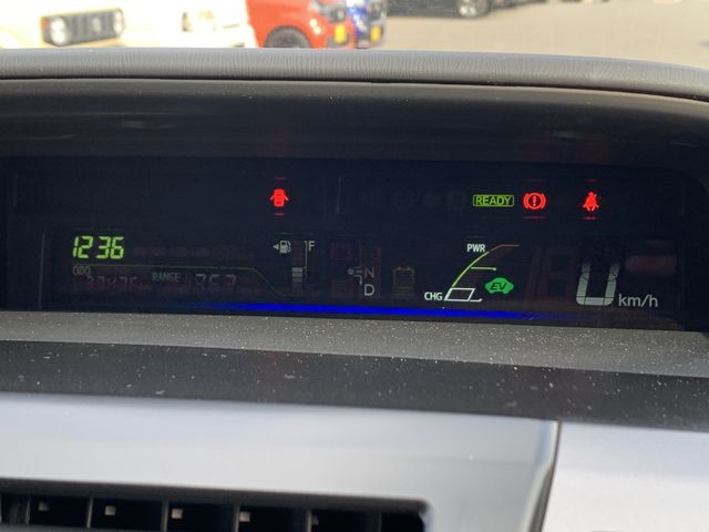 Toyota PRIUS ALPHA 2014-02 191456-21