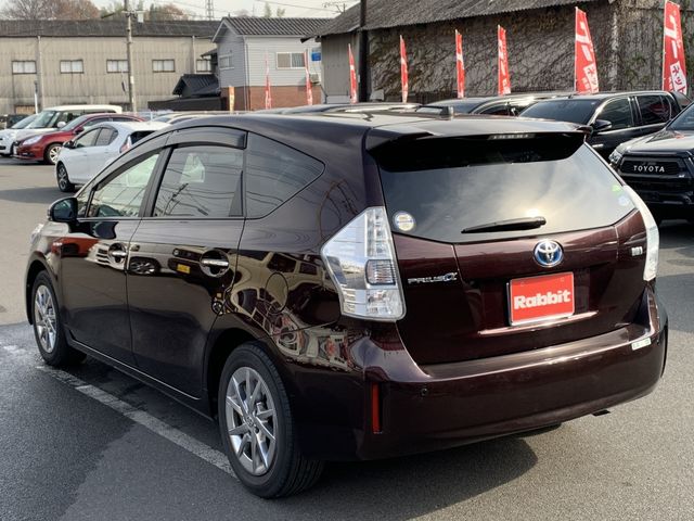 Toyota PRIUS ALPHA 2014-02 191456-9