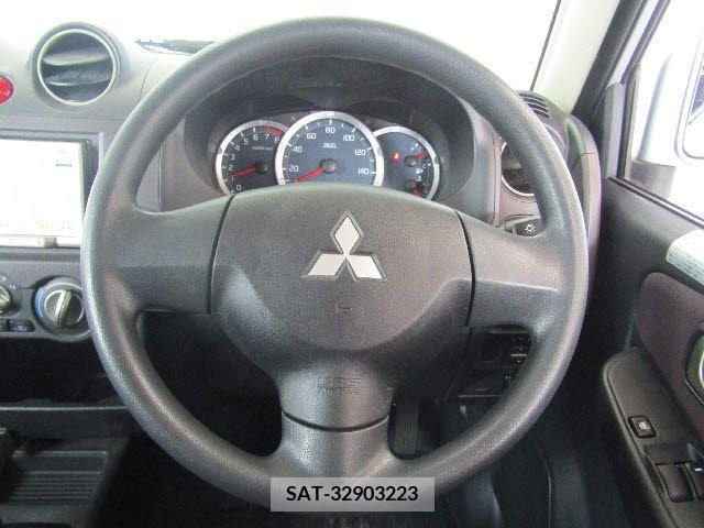 Mitsubishi PAJERO MINI 2010-02 217909-13