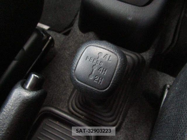 Mitsubishi PAJERO MINI 2010-02 217909-5