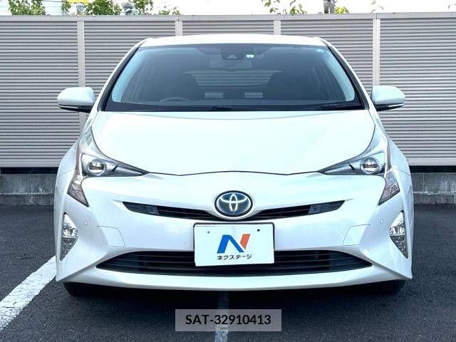 Toyota PRIUS 2017-01 282294-14