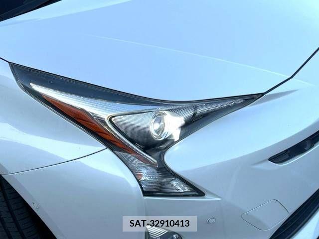 Toyota PRIUS 2017-01 282294-12