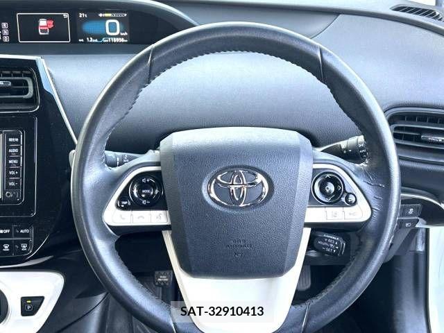 Toyota PRIUS 2017-01 282294-11