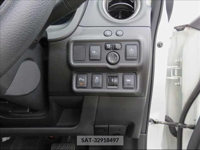 Nissan NOTE 2019-03 280132-13