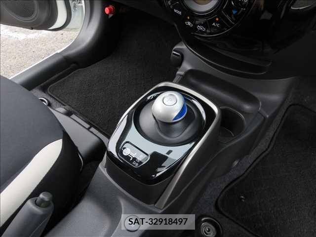Nissan NOTE 2019-03 280132-11