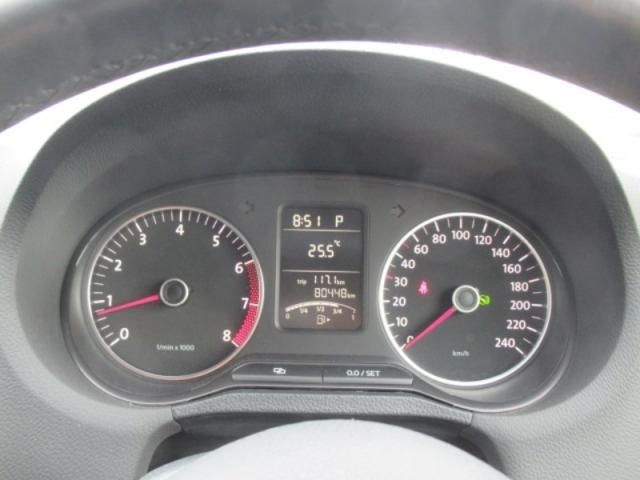 VolksWagen POLO 2010-10 188748-16