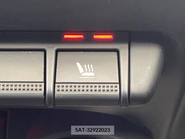 Renault LUTECIA 2022-05 216779-5