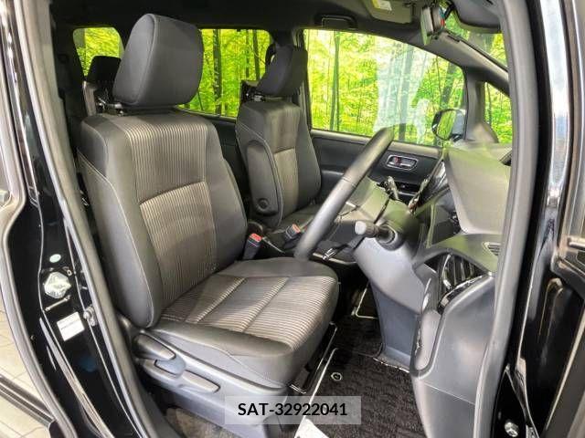 Toyota VOXY 2018-04 394969-7