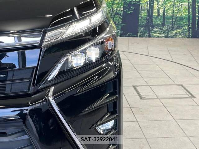 Toyota VOXY 2018-04 394969-13