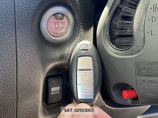 Nissan CUBE 2013-06 326858-18