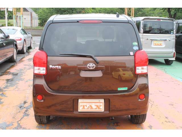 Toyota PORTE 2017-12 7165-15