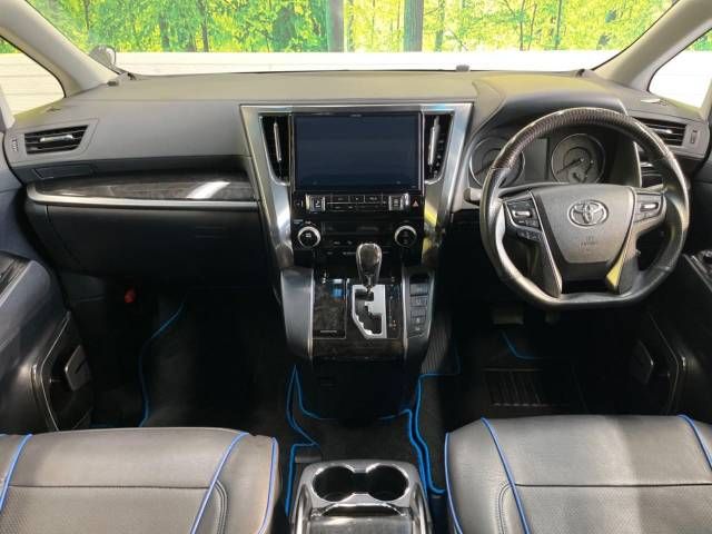 Toyota VELLFIRE 2015-06 192819-1