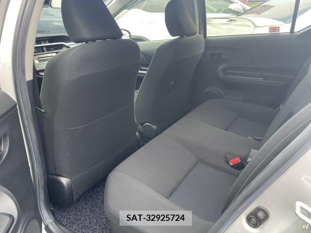 Toyota AQUA 2017-10 356286-24