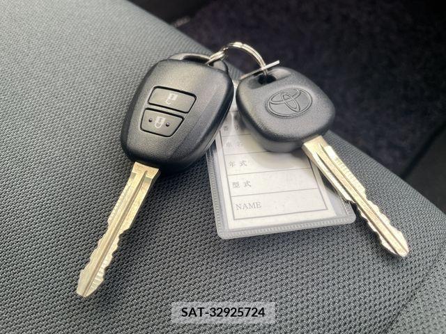 Toyota AQUA 2017-10 356286-27