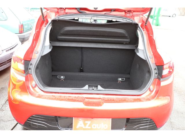 Renault LUTECIA 2015-02 183109-14