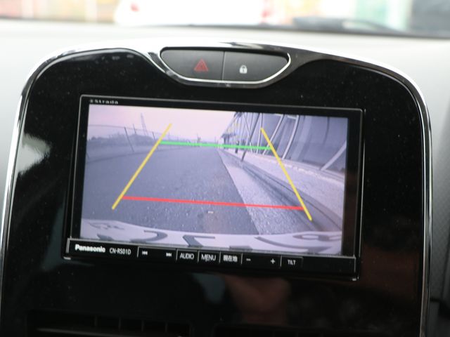 Renault LUTECIA 2015-02 183109-18