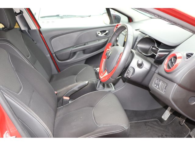 Renault LUTECIA 2015-02 183109-12