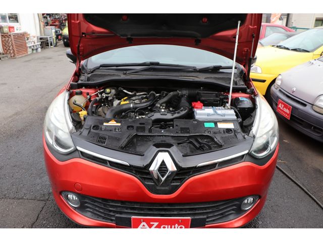 Renault LUTECIA 2015-02 183109-16