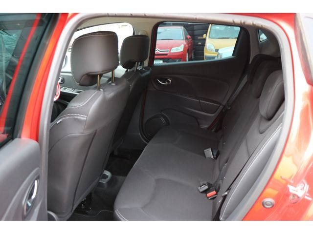 Renault LUTECIA 2015-02 183109-8
