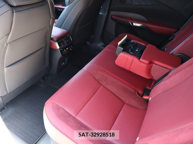Lexus RX 2023-01 388395-11