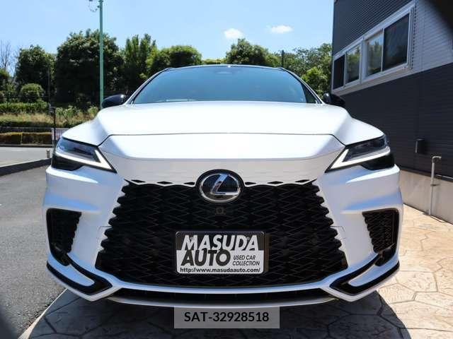 Lexus RX 2023-01 388395-1