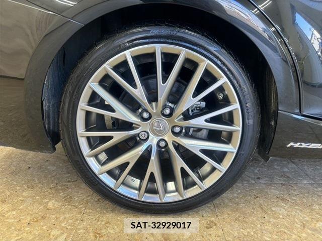Lexus IS 2017-03 297911-13