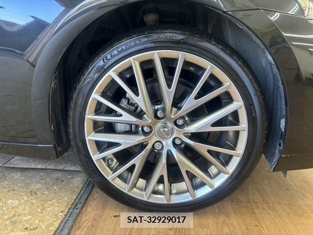 Lexus IS 2017-03 297911-12