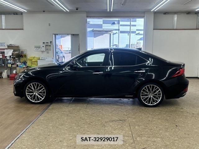Lexus IS 2017-03 297911-7
