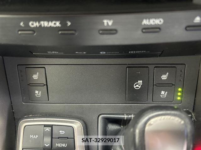 Lexus IS 2017-03 297911-29
