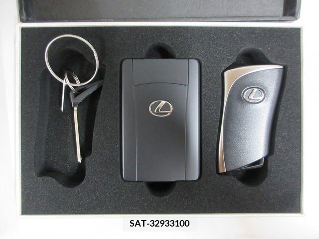 Lexus RX 2023-11 354221-24