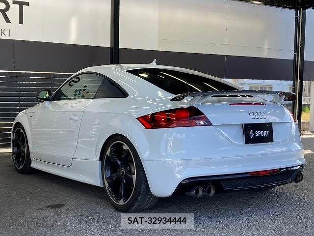 Audi TT 2013-06 261391-16