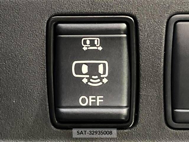 Nissan SERENA 2021-08 325106-5