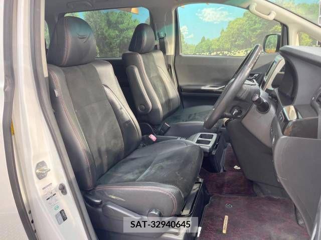 Toyota VELLFIRE 2013-05 299972-8