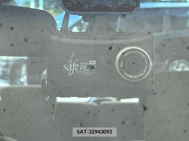 Honda N BOX 2022-03 227145-5