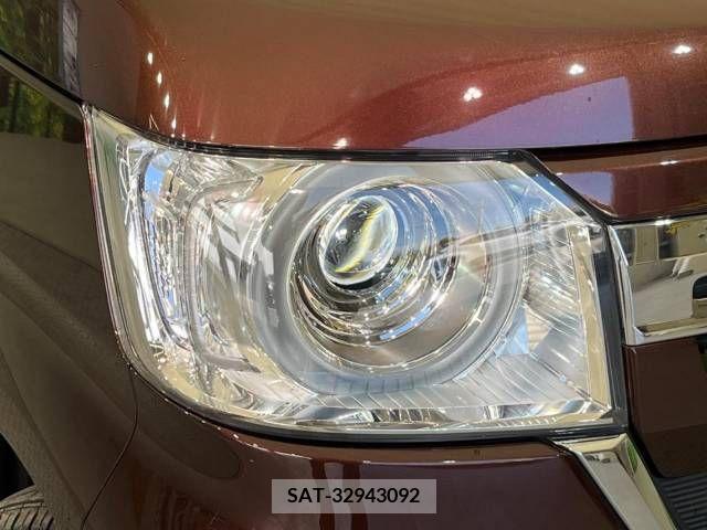 Honda N BOX 2022-03 227145-12