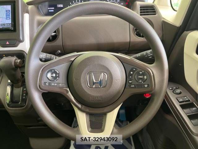 Honda N BOX 2022-03 227145-11